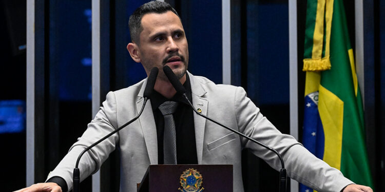 Cleitinho defende fim da escala 6×1 e critica privilégios da classe política — Senado Notícias
