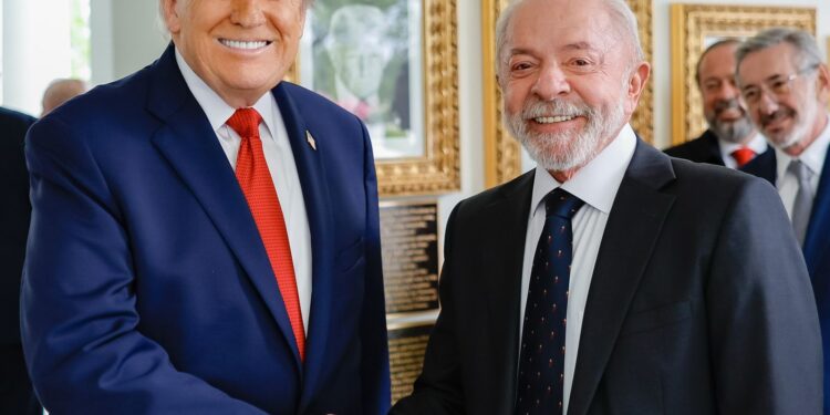 Lula deixa a Casa Branca após reunião com Trump
