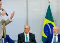 Lula assina MP e zera “taxa das blusinhas”