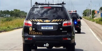 PF apreende mais de uma tonelada de maconha em rodovia paulista