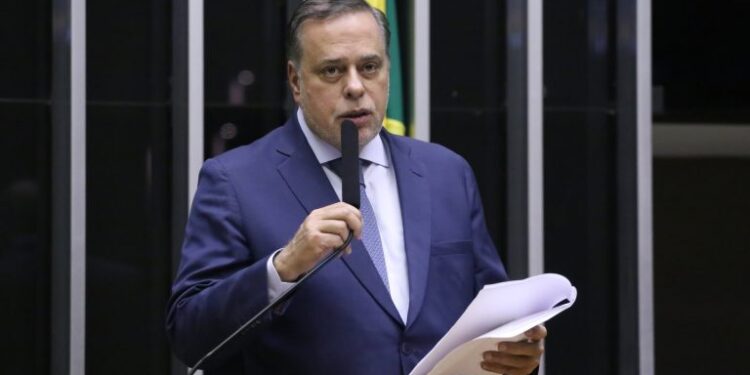 Comissão aprova proposta para regular relação entre carros e bicicletas no trânsito – Notícias