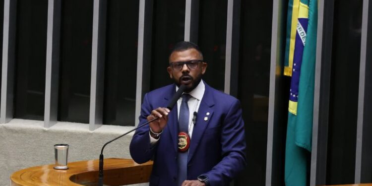 Câmara aprova aumento de pena para crimes contra guarda municipal e segurança privado – Notícias