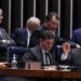 Senado aprova uso do Fundo do Pré-Sal para dívidas do agro