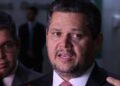 Alcolumbre mantém PEC 6×1 travada em semana esvaziada no Senado