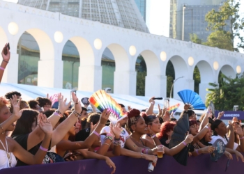 Parada LGBTQIA+ no Rio defende mais representantes no Legislativo