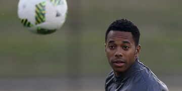 Robinho: defesa pede ao STF retirada da hediondez do crime de estupro