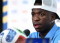 Mais experiente, Vini Jr. afirma que Brasil “chega para ser campeão”