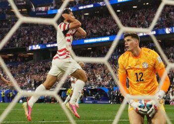 EUA estreia na Copa do Mundo com goleada sobre o Paraguai: 4×1