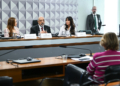 Combate à violência contra a mulher deve ser política permanente, aponta debate — Senado Notícias