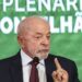 Governo estuda devolução de celular roubado nos Correios, diz Lula