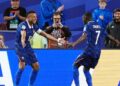 Depois de chuva e pausa, França de Mbappé não dá chances ao Iraque