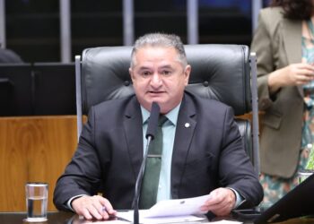 Projeto determina manutenção e cercamento de imóveis urbanos abandonados – Notícias