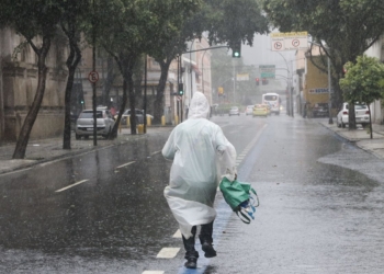 Sul, Sudeste e Centro-Oeste podem ter final de semana de chuva intensa