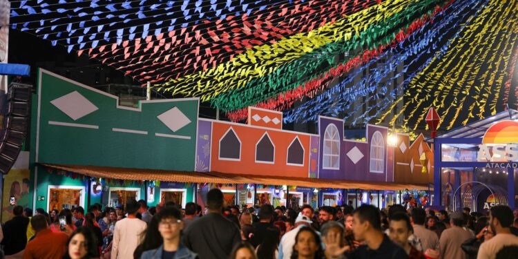 Estudo aponta que 85% dos brasileiros vão participar de festas juninas