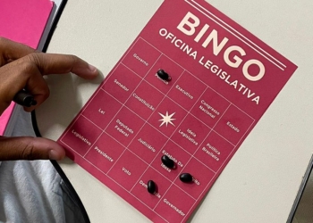 Bingo é ferramenta para turma de idosos da Oficina Legislativa do e-Cidadania — Senado Notícias