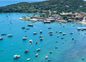 MPRJ mira cobrança ilegal para autorizar festas em barcos em Búzios