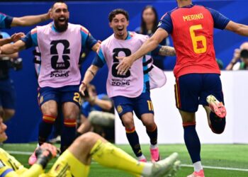 Merino decide outra vez, Espanha vai à semifinal e frustra sonho belga