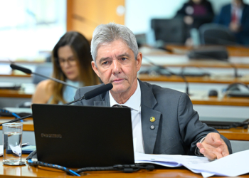 Sugestão para simplificar regime tributário de profissionais liberais avança — Senado Notícias