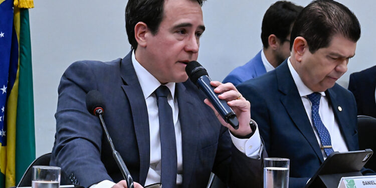 Secretário do Tesouro Nacional destaca crescimento econômico após a pandemia — Senado Notícias