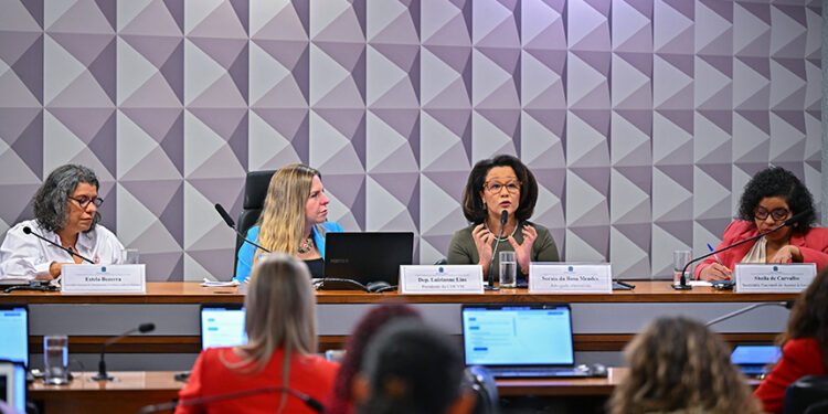 Mulheres pedem aprovação imediata do projeto que torna a misoginia crime — Senado Notícias