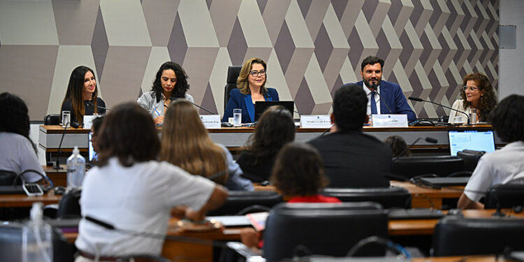 Especialistas defendem fortalecimento dos conselhos tutelares para efetividade do ECA Digital — Senado Notícias