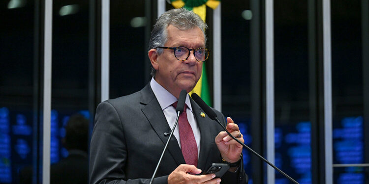 Senado adia votação de projeto para ampliação da produção nacional de fertilizantes — Senado Notícias