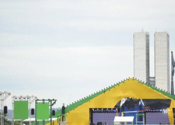 Mais de 60 artistas se apresentarão gratuitamente na posse de Lula