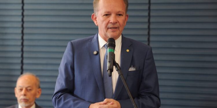 Lançada frente parlamentar em defesa de universidades públicas estaduais e municipais – Notícias