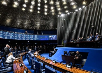 Aprovadas penas mais severas para violência sexual digital contra menores — Senado Notícias