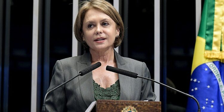 Lei prevê campanha contra o uso excessivo de psicofármacos por menores — Senado Notícias