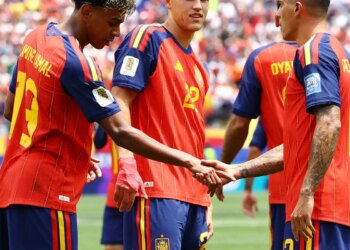 Espanha repete feito do Brasil de 1958 em classificação sobre Áustria