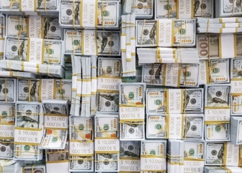 Dólar cai a R$ 5,14 com alívio no mercado externo